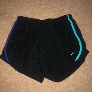 2 pairs of Nike shorts